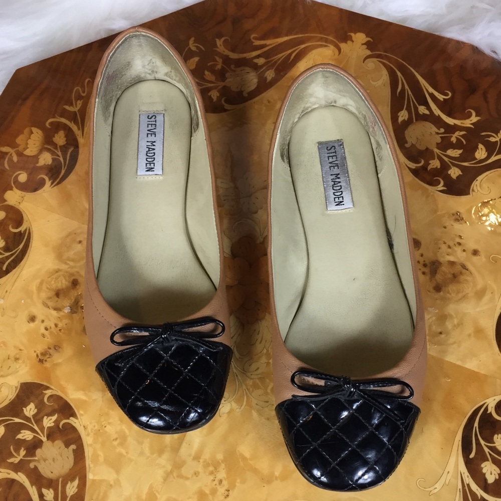 Steve Madden Quilted Toe Flats